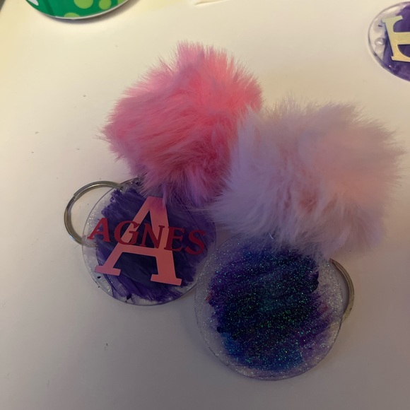 Handmade custom keychains - Picture 2 of 3